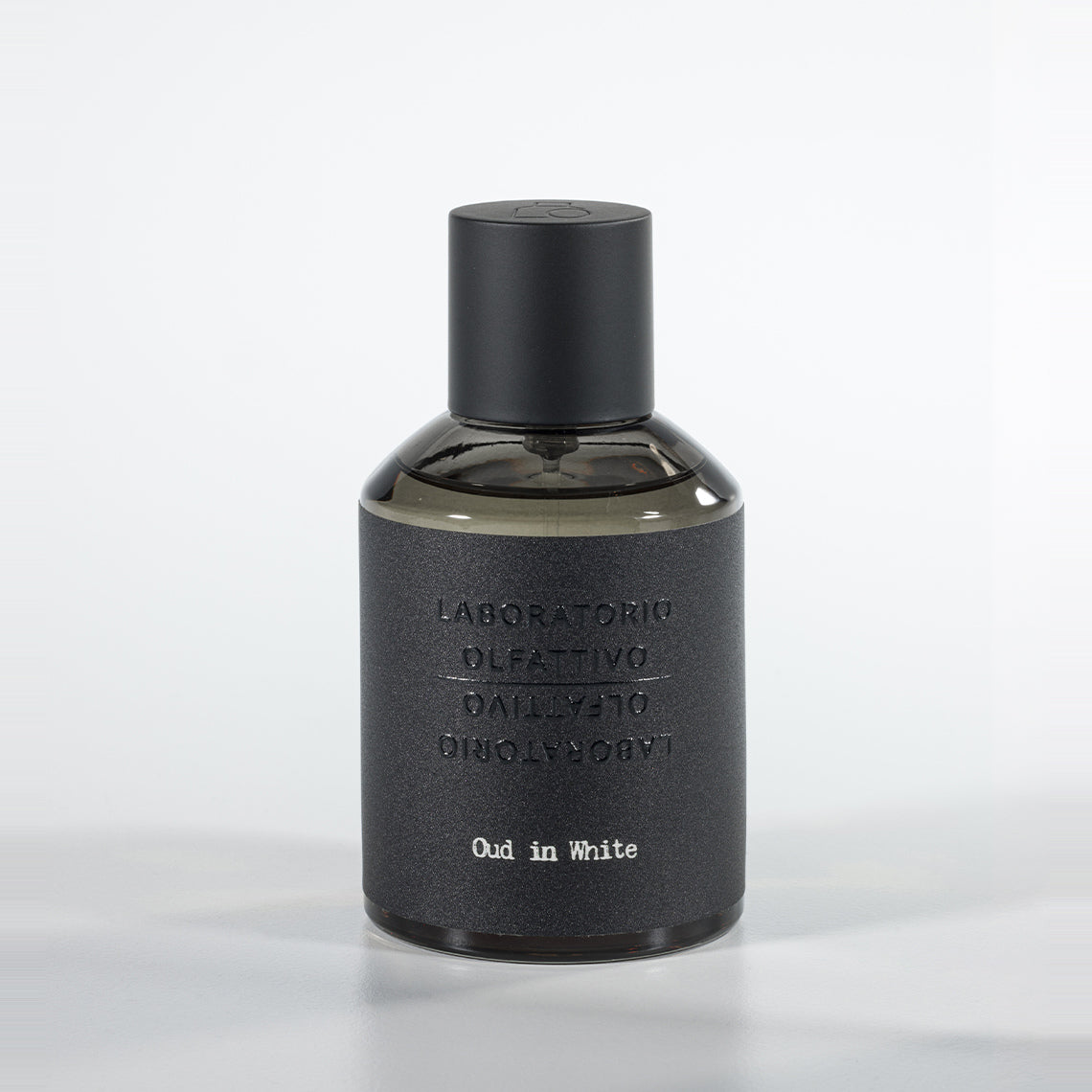Oud In White